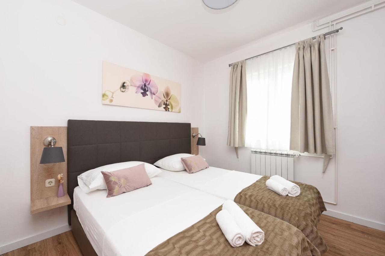 Ferienwohnung Amari Starigrad Paklenica Exterior foto